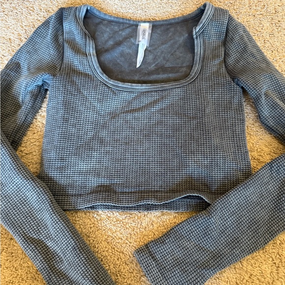 top - Picture 1 of 2